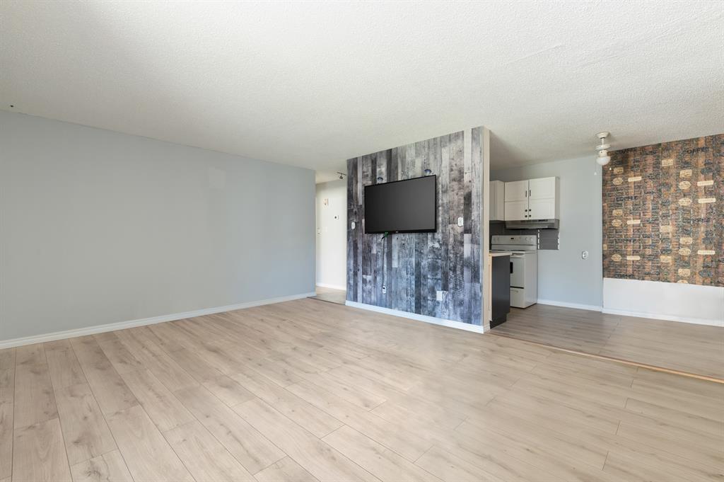 208 111 Charles Avenue, Fort McMurray, AB, T9H 1R3 (77949269)